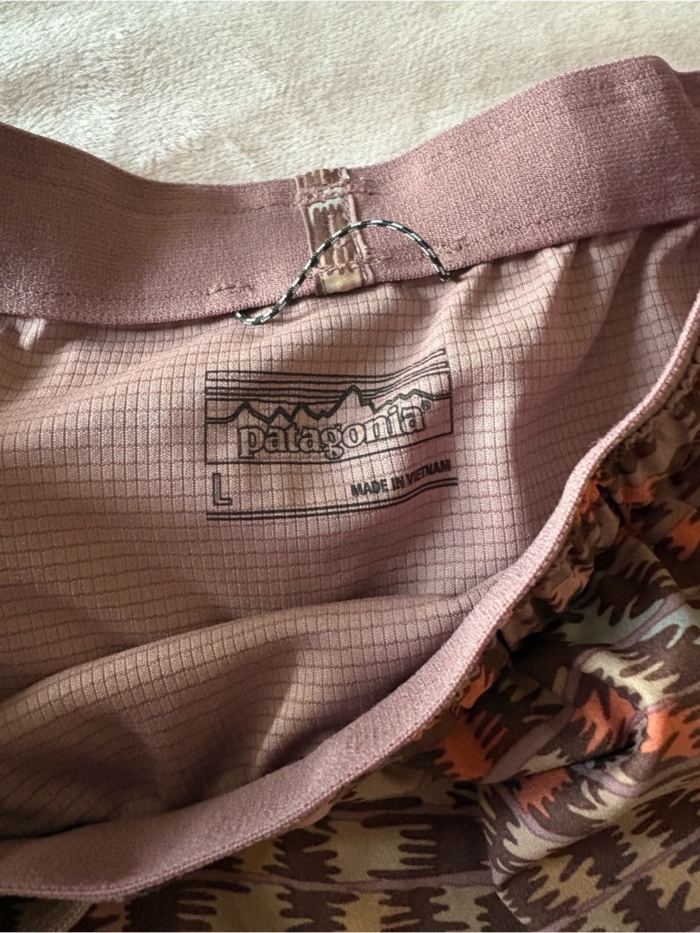 Patagonia Women’s Printed Multi Trail Shorts in Mauve and Rust - Picture 3 of 8